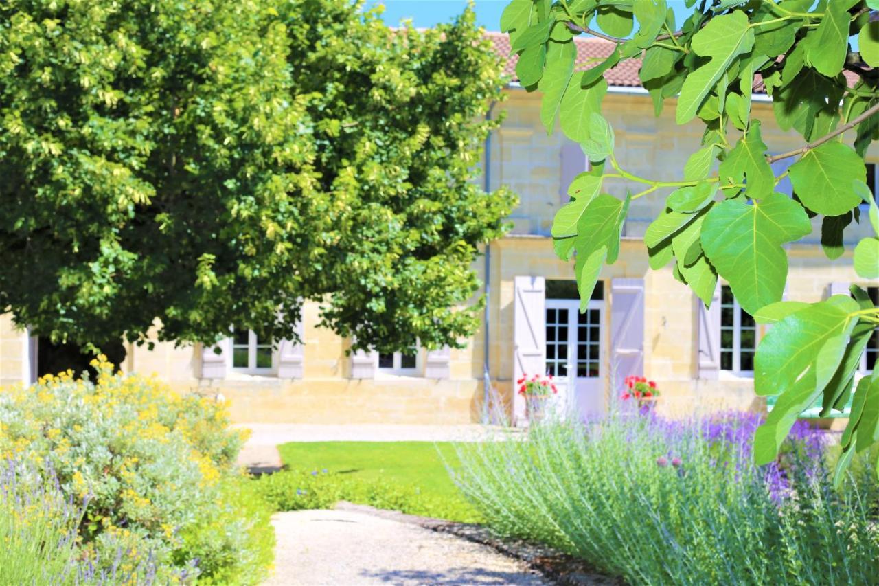 Au Do'Mayne Des Bouilles - Spa & Piscine Lussac  Exterior photo