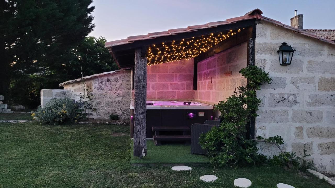 Au Do'Mayne Des Bouilles - Spa & Piscine Lussac  Exterior photo