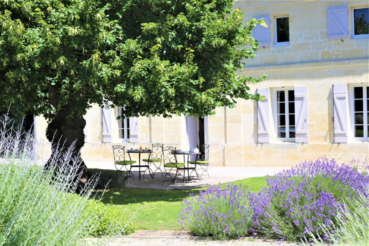 Au Do'Mayne Des Bouilles - Spa & Piscine Lussac  Exterior photo