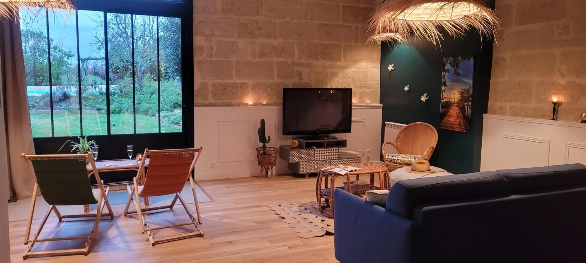 Au Do'Mayne Des Bouilles - Spa & Piscine Lussac  Exterior photo
